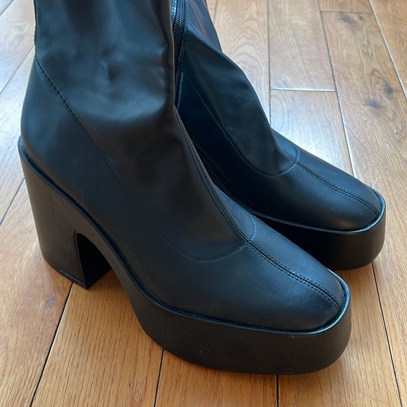 Black platform booties - Picture 3 of 5